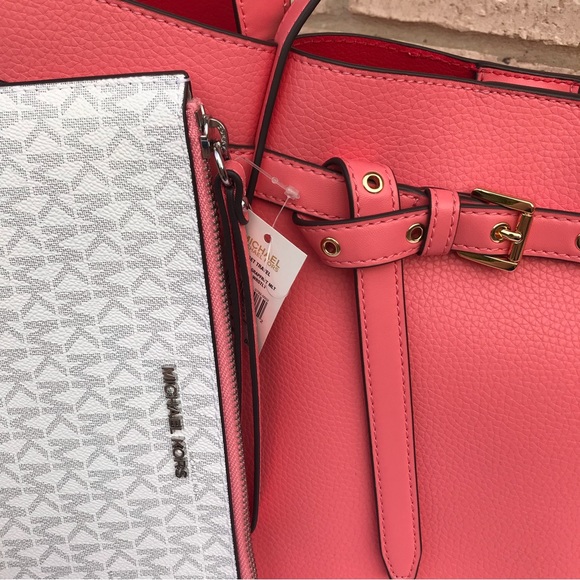 Nwt! Michael Kors Purse And Wallet - Picture 3 of 10